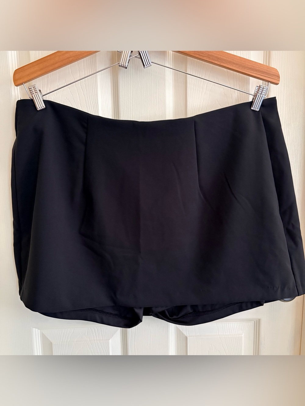 NWT - torrid A-Line Black Skort 3X